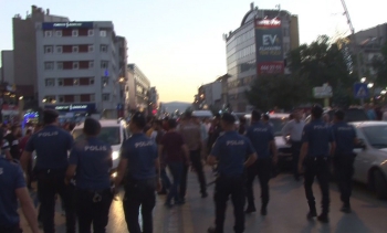  Afganlılar, Erzurum'da  bir genci  yaralayınca ortalık savaş alanına döndü 