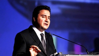 Ali Babacan AKP'den istifa etti! 'Yeni parti' mesajı verdi...