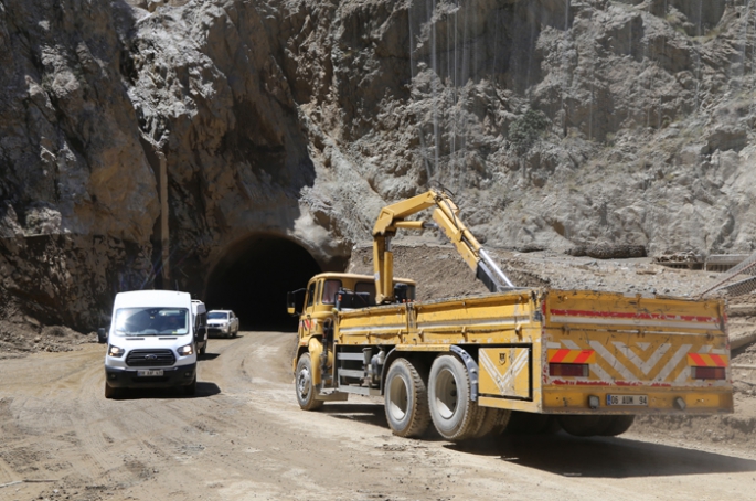 Artvin-Erzurum karayolu tekrar ulaşıma açıldı