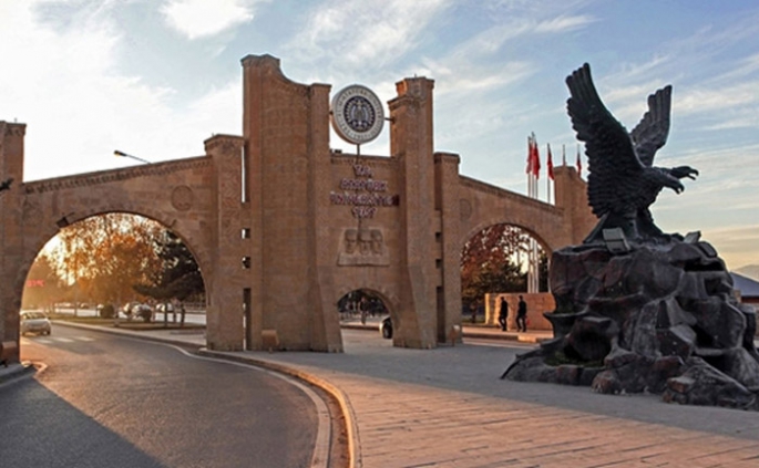 Atatürk Üniversitesi Tıp Fakültesi'nde  Covit-19  Alarmı..