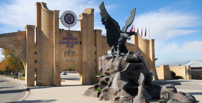 Atatürk Üniversitesi yeni öğrencilerini bekliyor