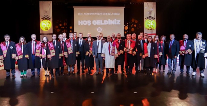 AÜ'de akademik teşvik ve ödül töreni gerçekleşti