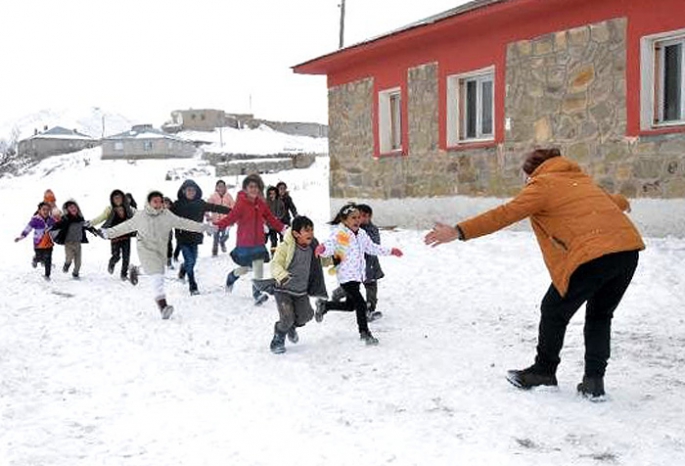 Aziziye'de kalem tutan eller üşümeyecek