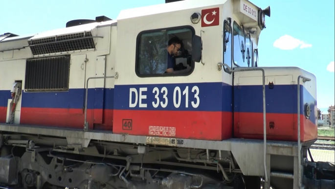 Çin'e gidecek olan 41 vagonlu 2 ihracat treni Erzurum'a ulaştı