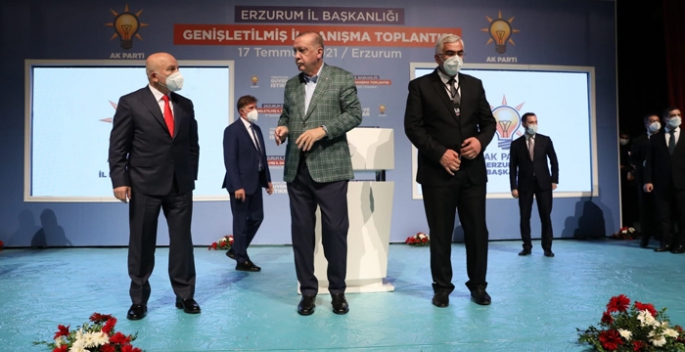 Erdoğan: Bugün de Erzurum'a elimiz boş gelmedik