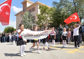 Erzurum'da 150 bin öğrenci ders başı yaptı