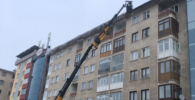 Erzurum’da buz kırma timleri iş başında