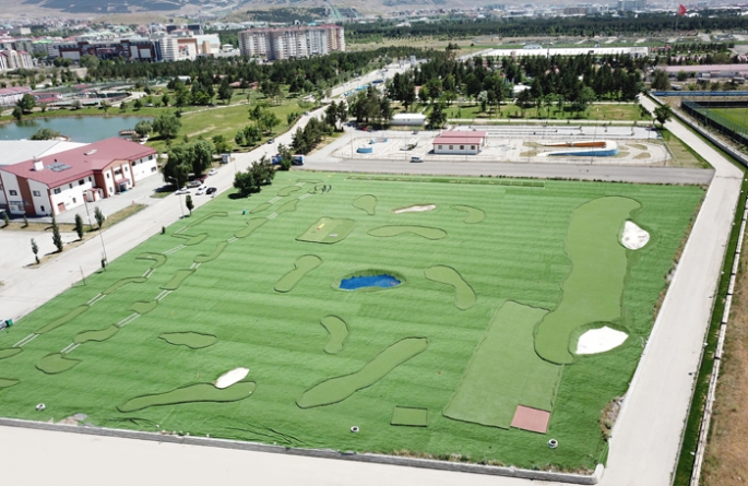 Erzurum’da Futgolf sahası yapıldı