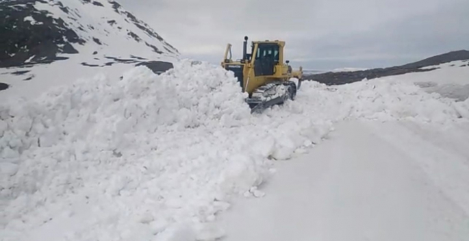 Erzurum’da kar kalınlığı 5 metreyi aştı