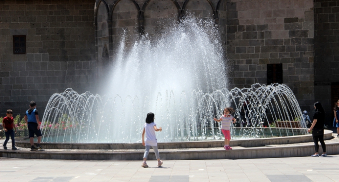 Erzurum’da kavurucu sıcaklar etkili oluyor