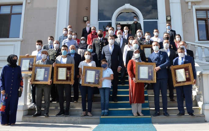 Erzurum’da şehit aileleri ve gazilerin övünç günü