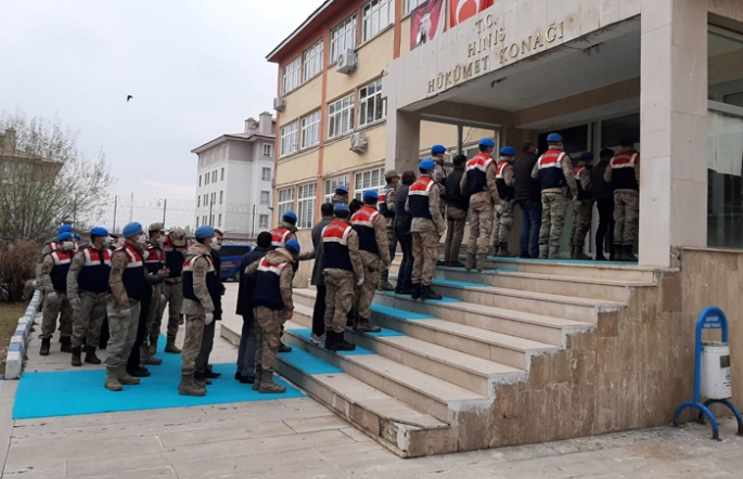 Erzurum’da silah ve uyuşturucu operasyonu: 10 tutuklama!