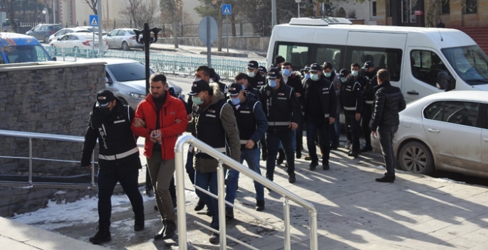 Erzurum’da suç çetesi çökertildi