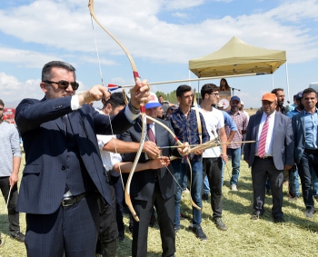 Erzurum'da 'Tarla Günü' coşkusu