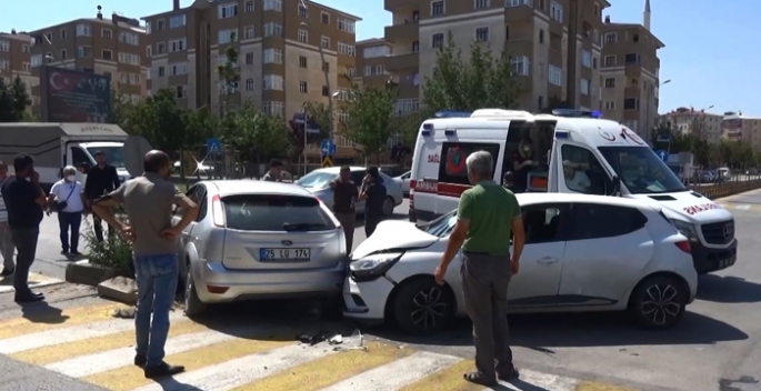 Erzurum'da trafik kazası: 5 yaralı