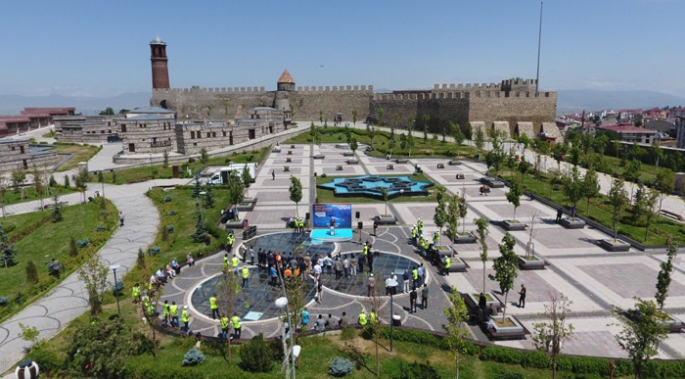 Erzurum 'Dijital Şehir  Projesi'  ile 3D görüntülenecek!