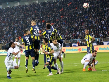 Fenerbahçe, Erzurumspor'u evinde ateşe attı: 0-1