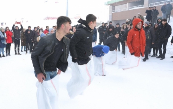  AKP Gençlik’ten Palandöken’de kar festivali
