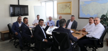 Erzurum Büyükşehir Belediyesi'nde  toplu iş görüşmeleri sonuçlandı!