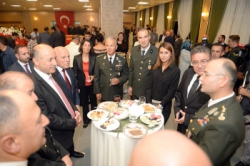 Erzurum protokolü 30 Ağustos resepsiyonunda buluştu