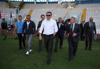 Kazım Karabekir Stadının Güney çatısı değişiyor
