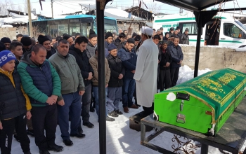 Okul önündeki bıçaklı kavgada ölen çocuk defnedildi 