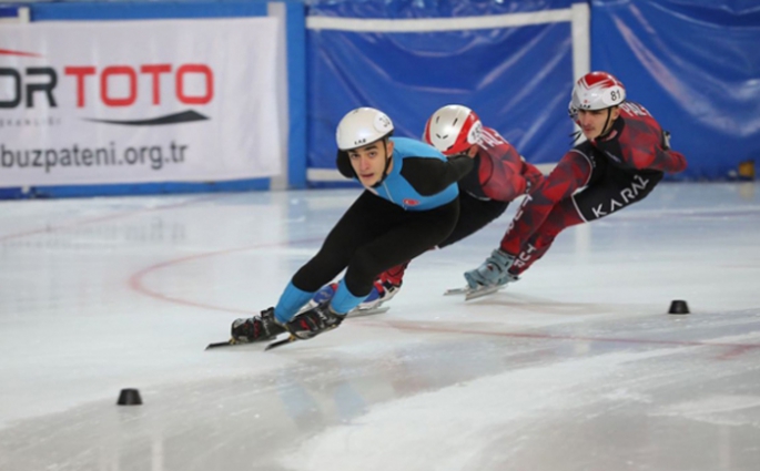 Short track kupası yarışları nefes kesiyor!