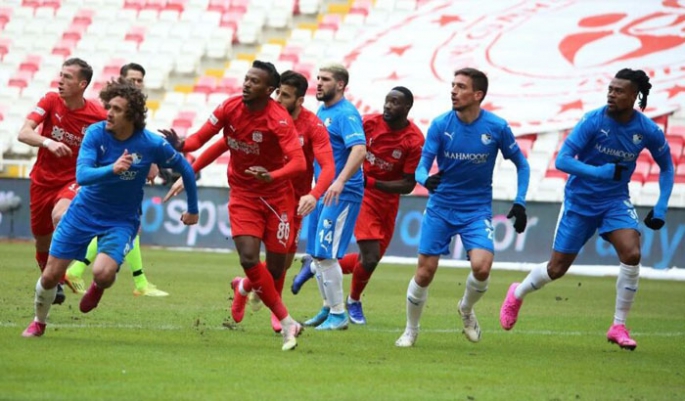 Sivas'ta ses var görüntü yok! 0-0