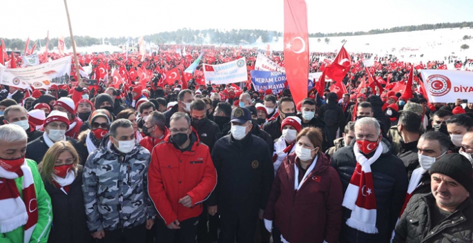 Türkiye Sarıkamış şehitleri için yürüdü...