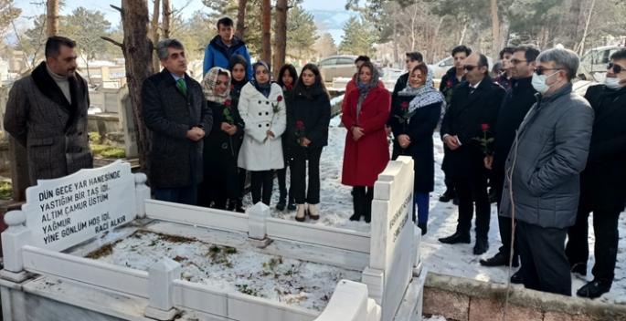 Türkü Paşa mezarı başında anıldı