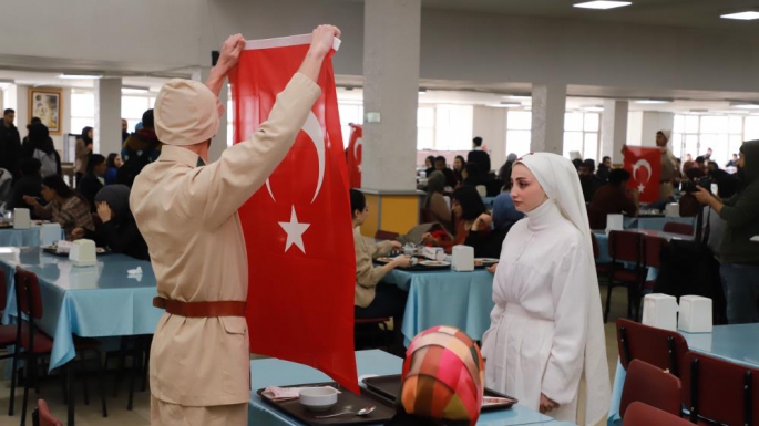 Üniversite öğrencilerinden Çanakkale Zaferi için anlamlı hatırlatma 