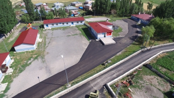 Yakutiye Belediyesi 31'inci köyünü de asfaltladı...