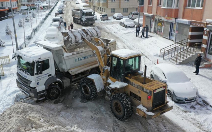 Yakutiye Belediyesi'nden 7/24 kar alarmı