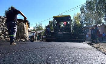 Yakutiye'de asfaltsız köy mahalle kalmıyor