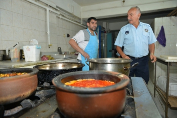 Yakutiye Zabıtası lokantaları denetledi