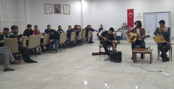 Yurt öğrencileri Erzurum’da çok mutlu