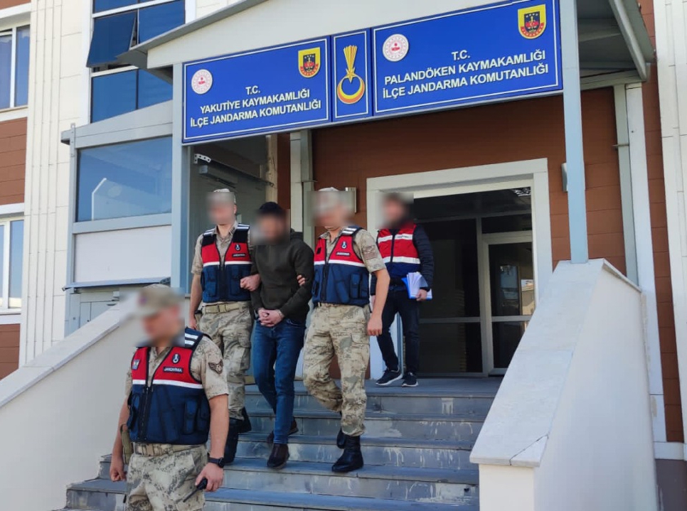 JANDARMANIN İKNA ETTİĞİ PKK'LI TESLİM OLDU